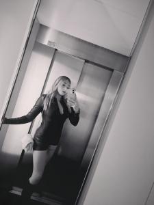 666314526: Chica busca chico en Ibiza