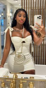 665570381: Chica busca chico en Málaga