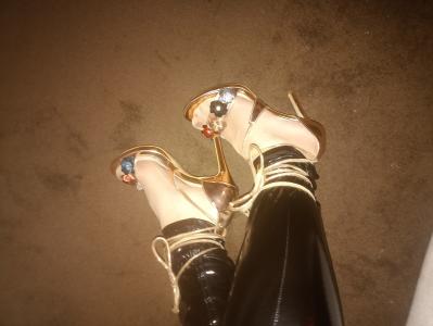 675968439: Chica busca chico en Madrid