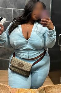 643289386: Chica busca chico en Huelva