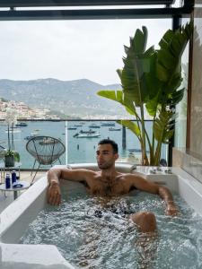 632326585: Chico busca chica en Granada