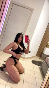 617492072: Chica busca chico en Barcelona