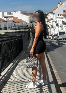647163074: Chica busca chico en Málaga