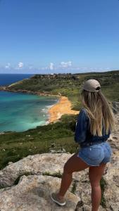 643810228: Chica busca chico en Las Palmas