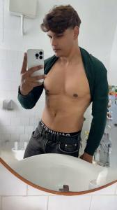 624894704: Chico busca chica en Gerona