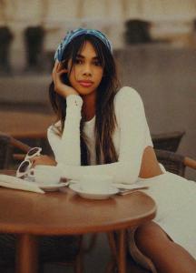 663209148: Chica busca chico en Madrid