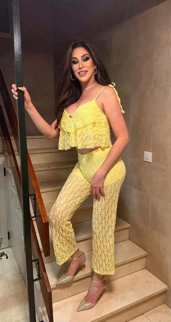 635303455: Travesti en Barcelona