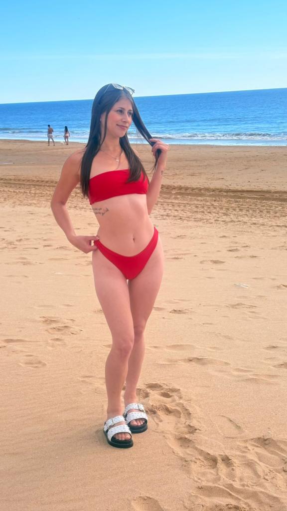 613907399: Chica busca chico en Cádiz