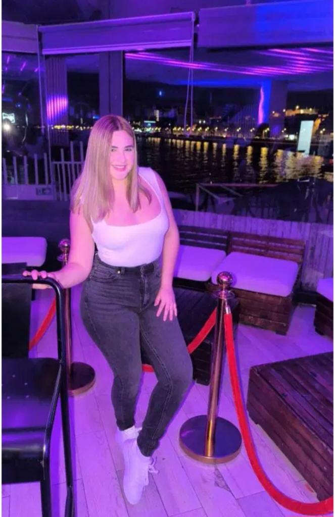 Chica busca chico en Huelva: 