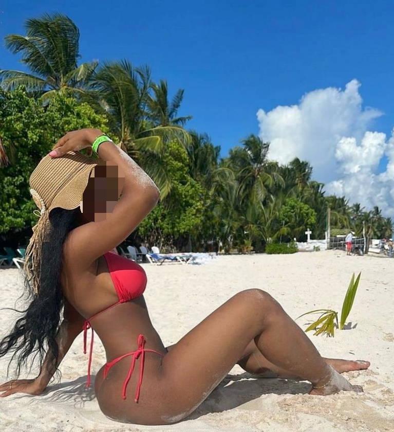 658557695: Chica busca chico en Menorca