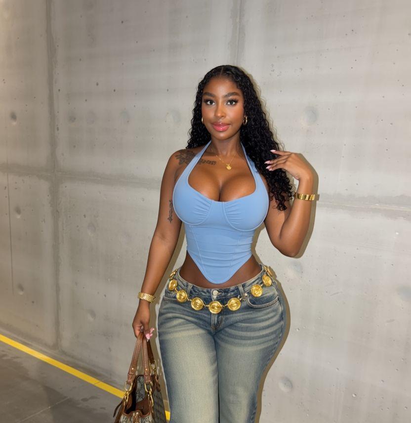 665570381: Chica busca chico en Málaga