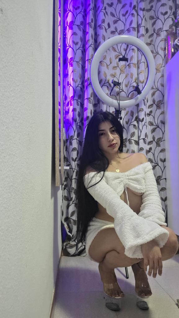 642916677: Chica busca chico en Almería