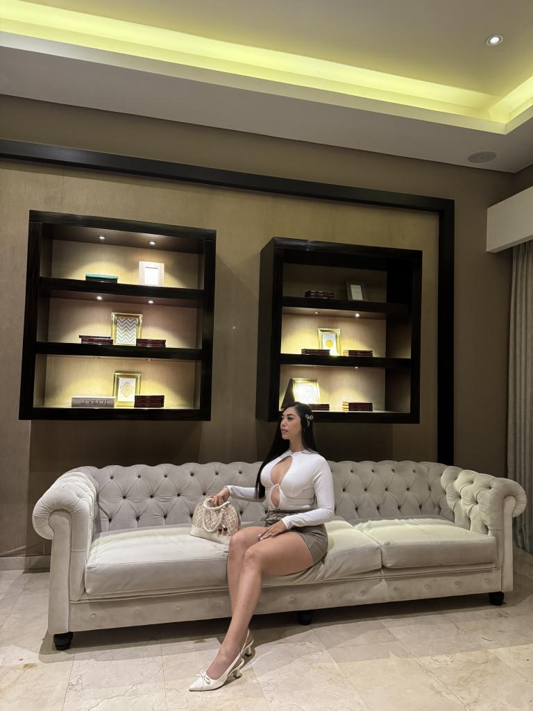 602693610: Chica busca chico en Asturias