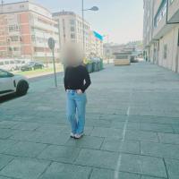 643125944: Chica busca chico en Pontevedra