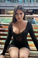 631046391: Chica busca chico en Barcelona