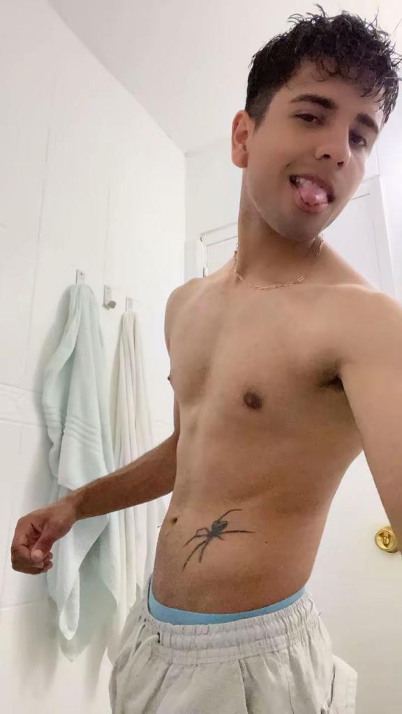 612499302: Chico busca chica en Málaga