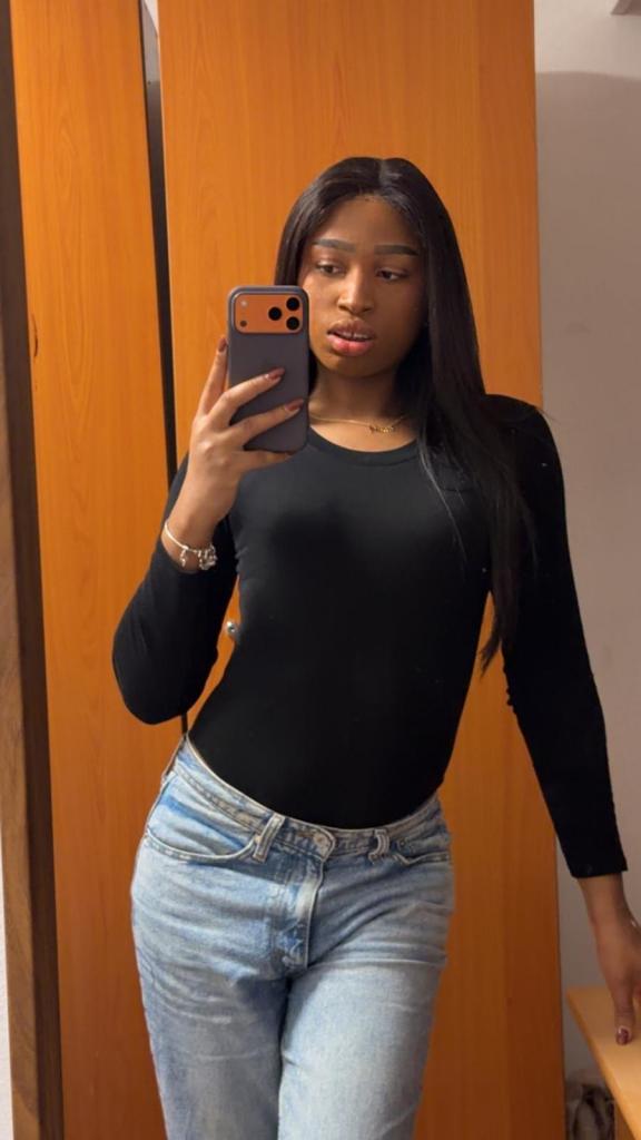 647151270: Travesti en Valencia