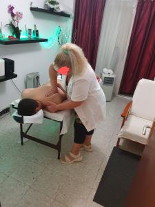 688393040: Chica busca chico en Zaragoza