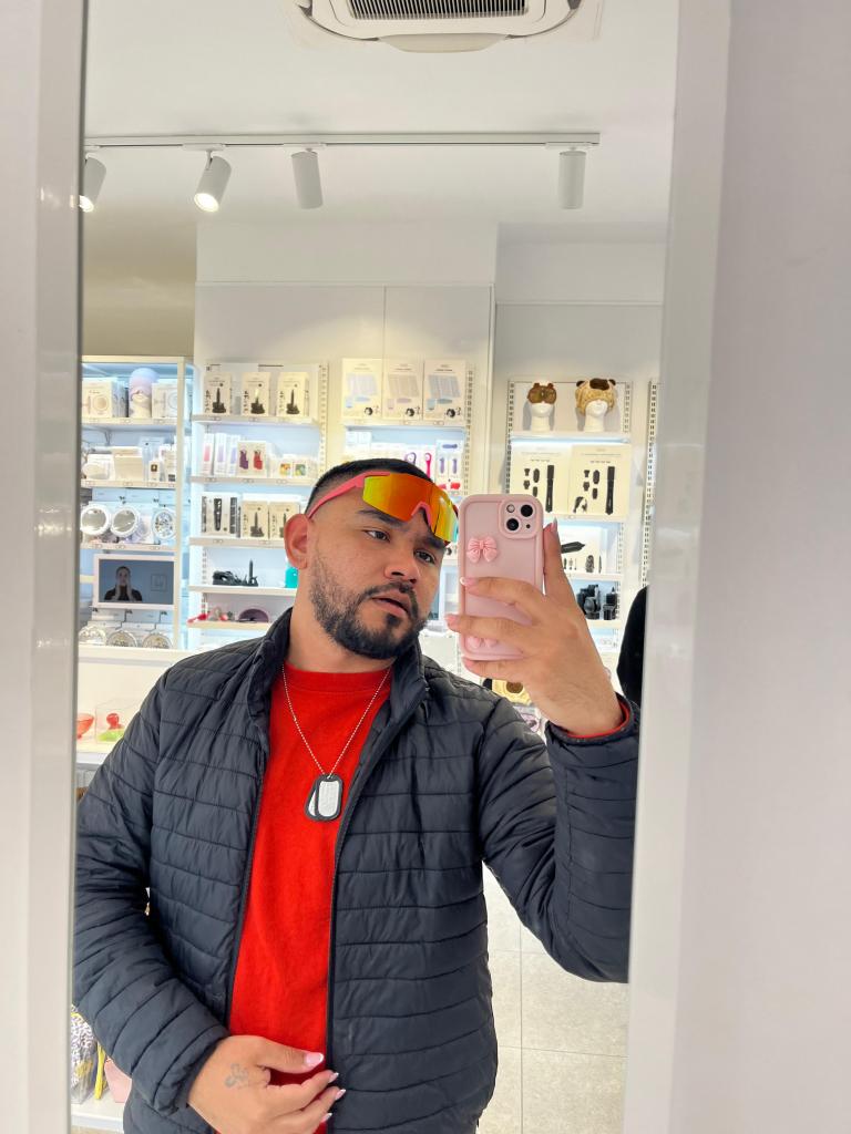 Chico busca chica en Murcia: 