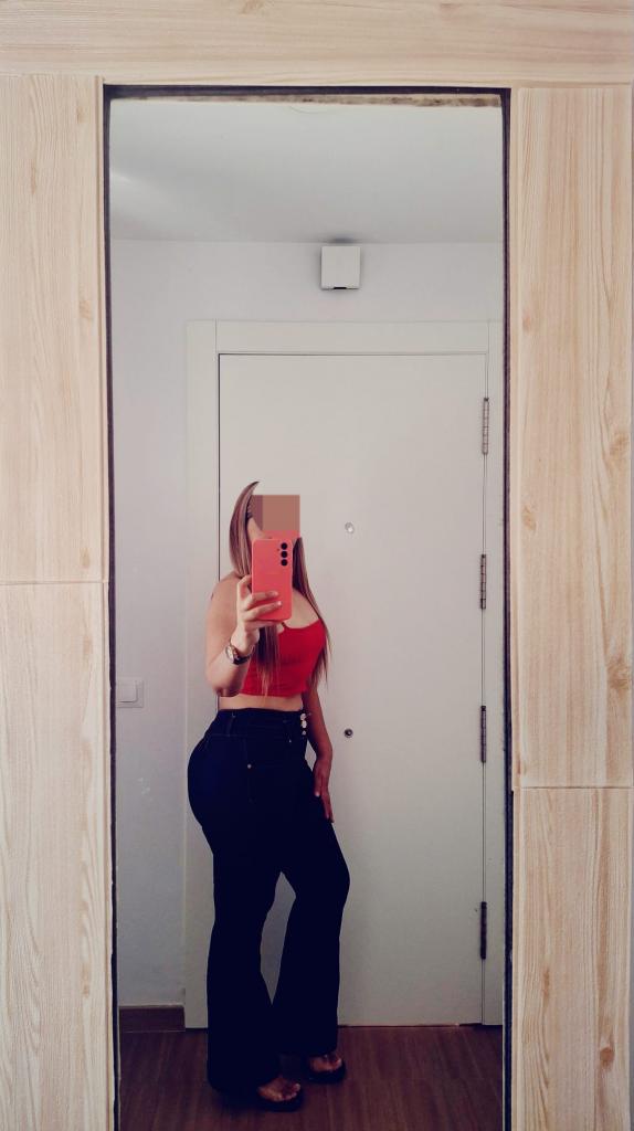 Chica busca chico en Málaga: Chica busca chico