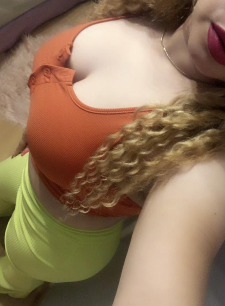 Chica busca chico en Sevilla: 