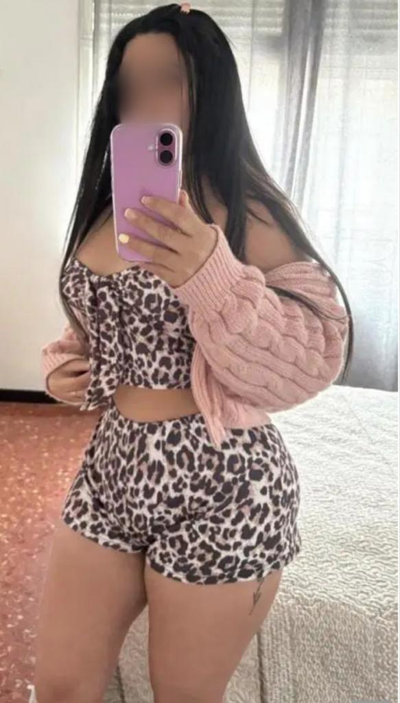 Chica busca chico en Huelva: 