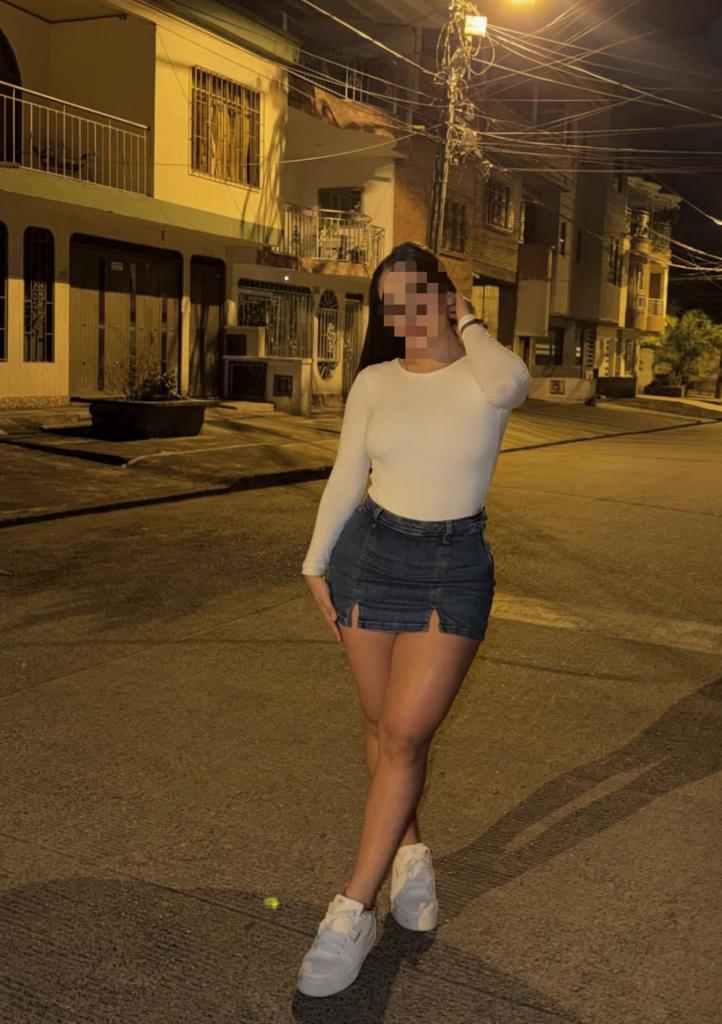 Chica busca chico en Huelva: 