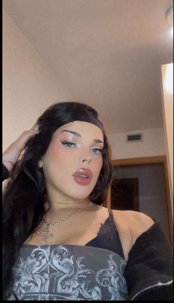 602175585: Travesti en Barcelona