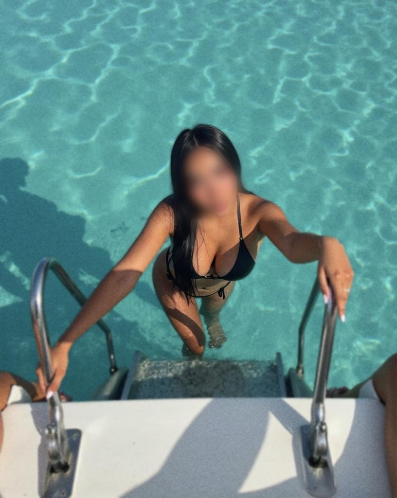 632983964: Chica busca chico en Málaga