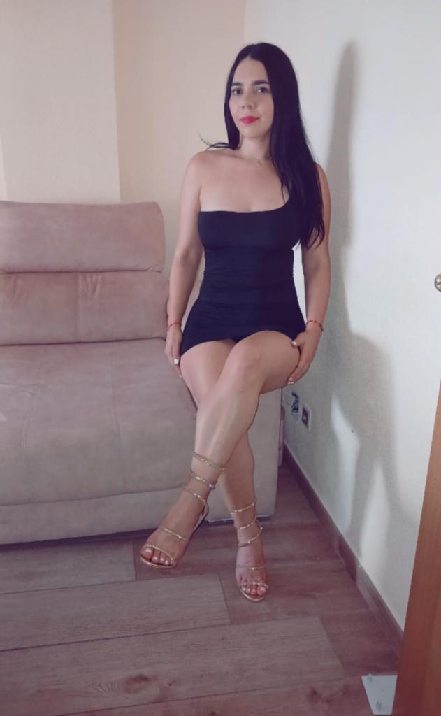 Chica busca chico en Ibiza: 