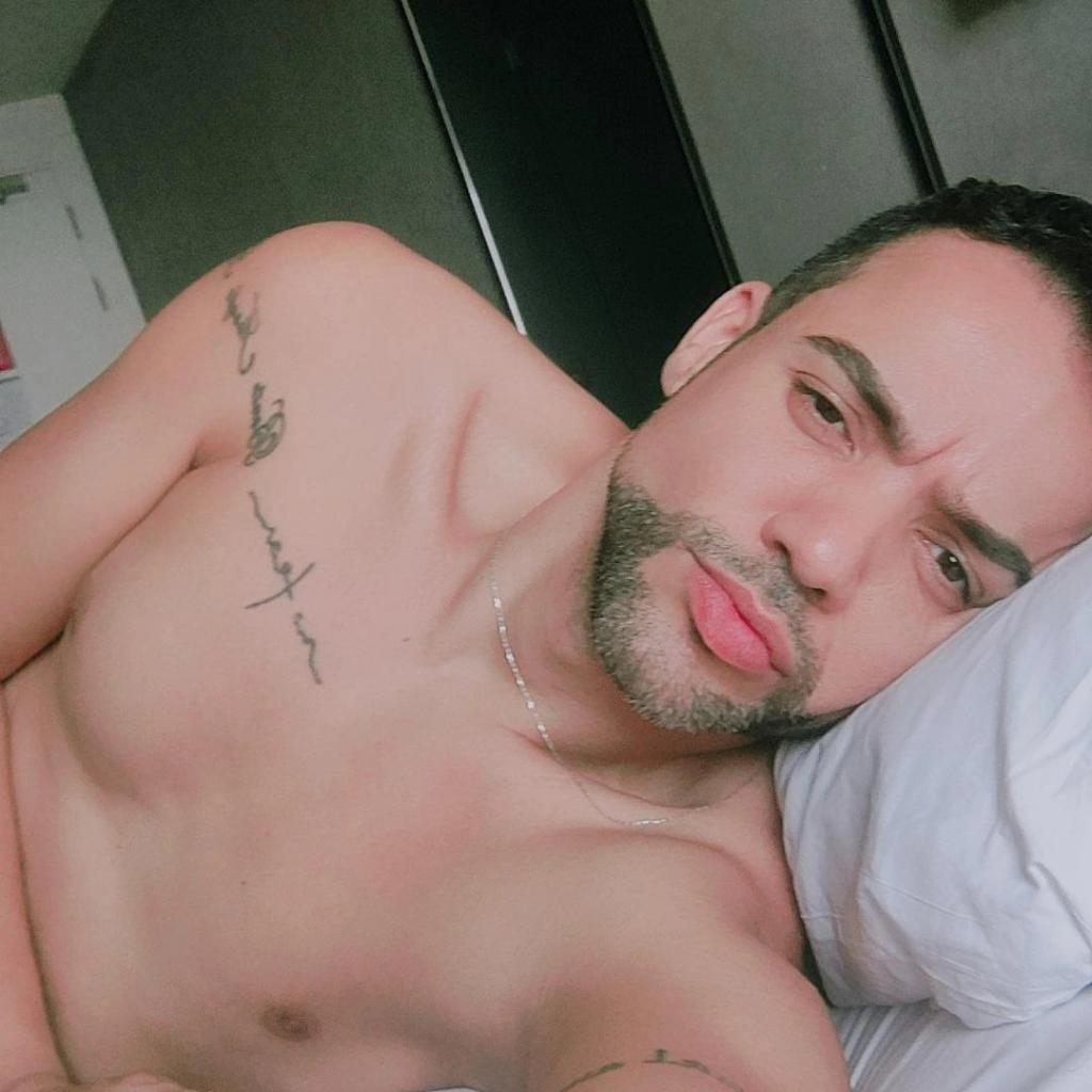 674574573: Chico busca chica en Murcia