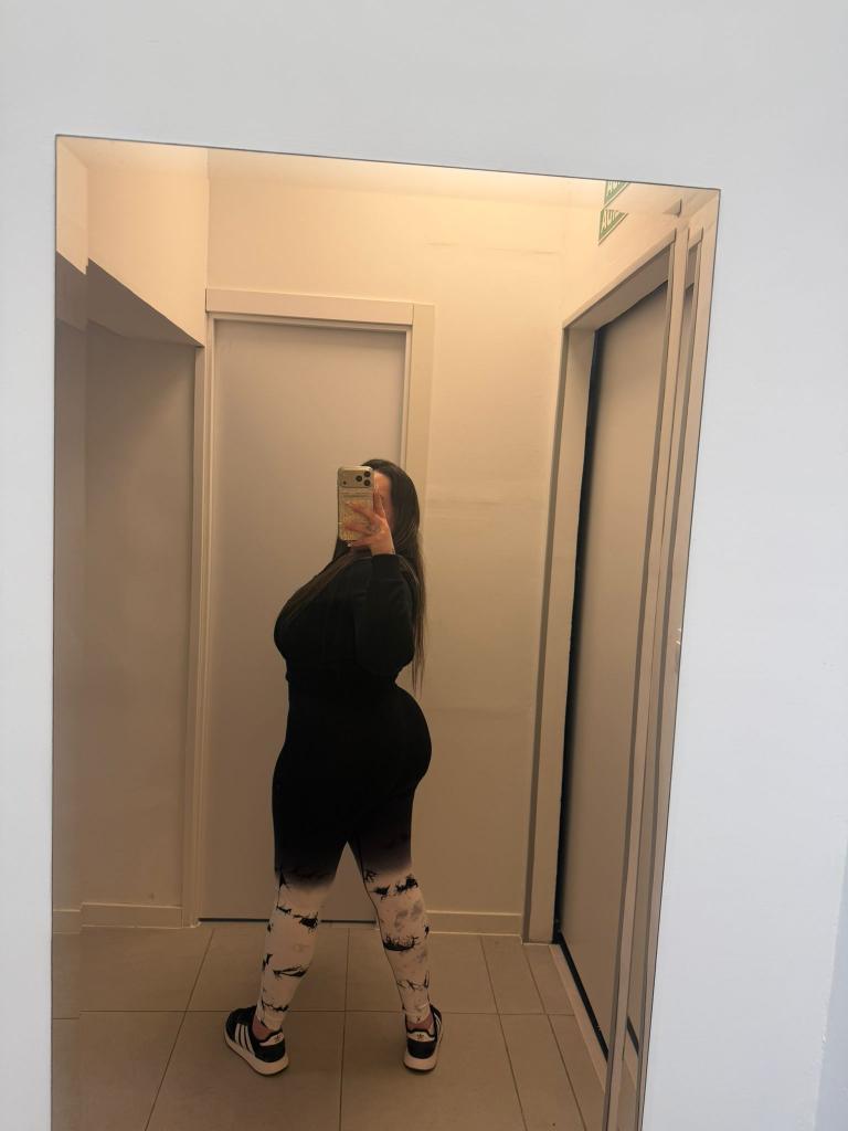 Chica busca chico en Granada: 