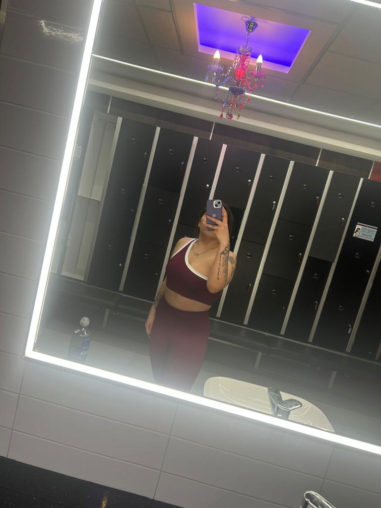 Chica busca chico en Ibiza: 