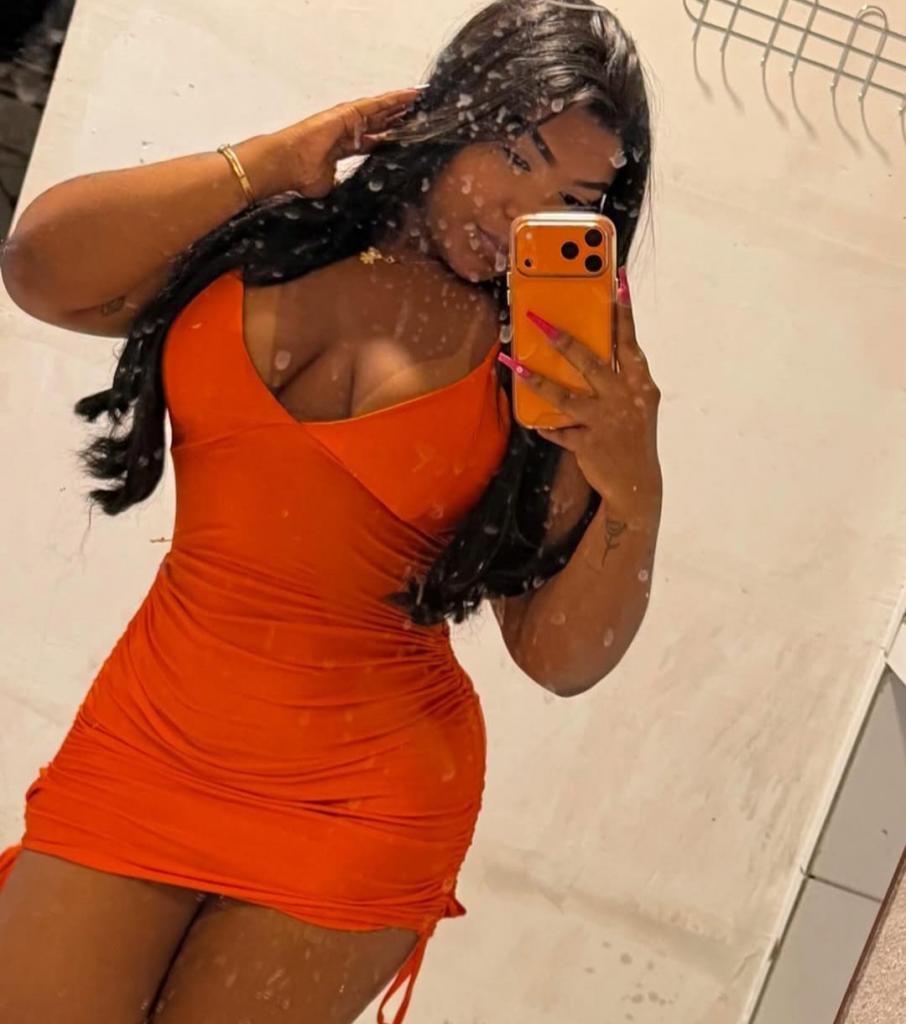 613737441: Chica busca chico en Madrid