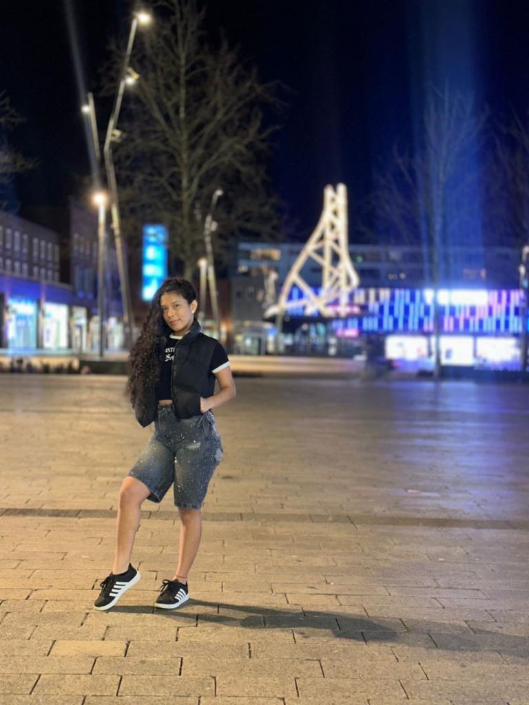 Chica busca chico en La Rioja: 