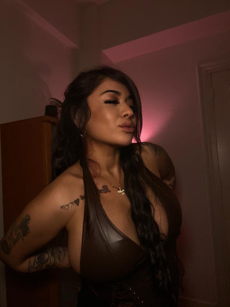 Chica busca chico en Cantabria: Chica busca chico