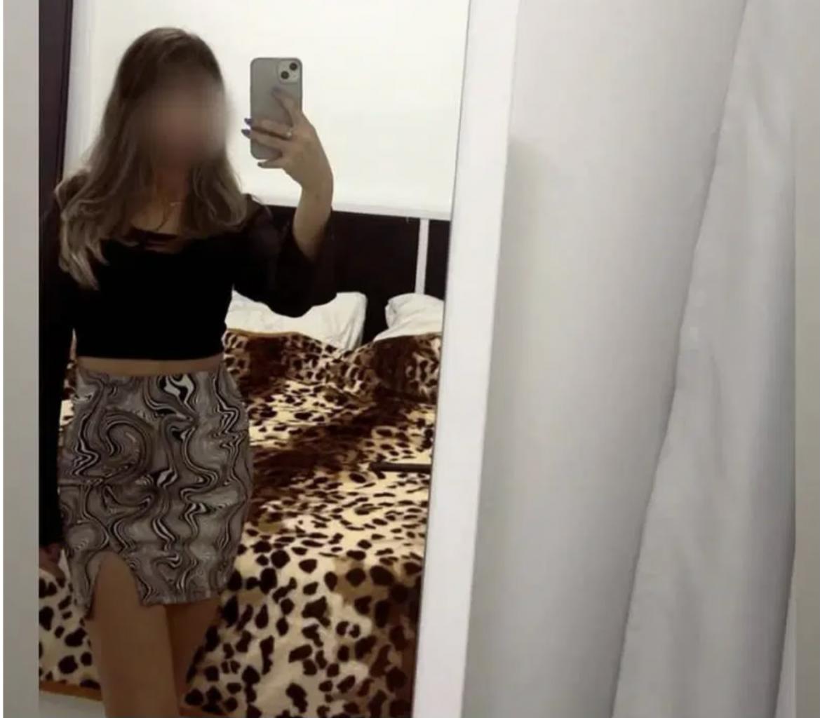 614077254: Chica busca chico en Valencia