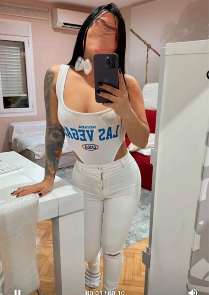 631128893: Chica busca chico en Tenerife