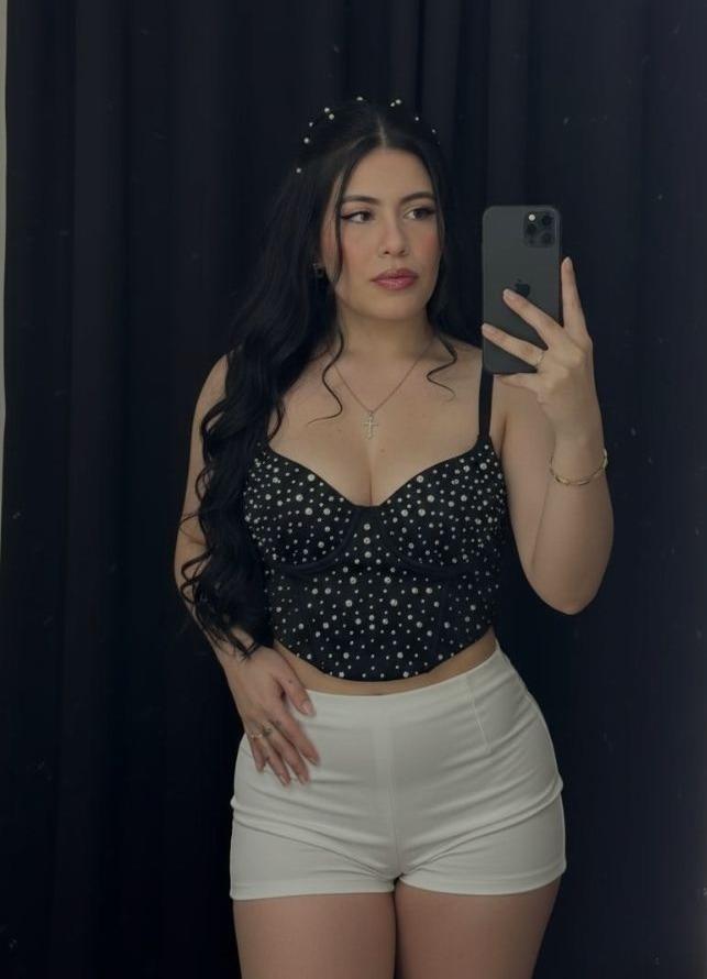 654426248: Chica busca chico en Barcelona