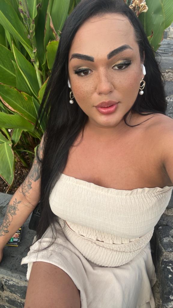 613912982: Chica busca chico en Mallorca