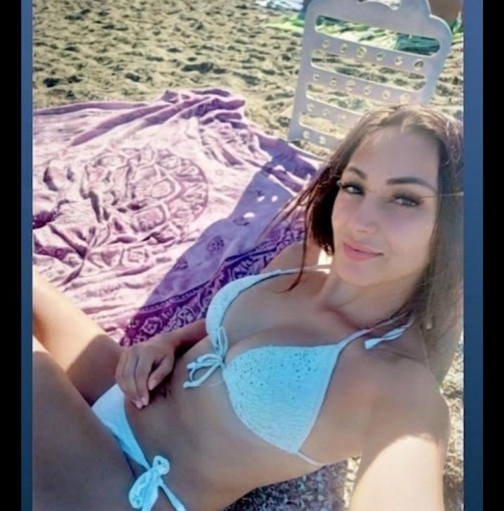Chica busca chico en Almería: 