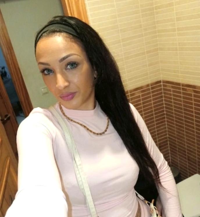 Chica busca chico en Almería: 