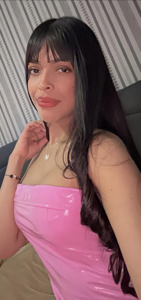 610394570: Chica busca chico en Zaragoza