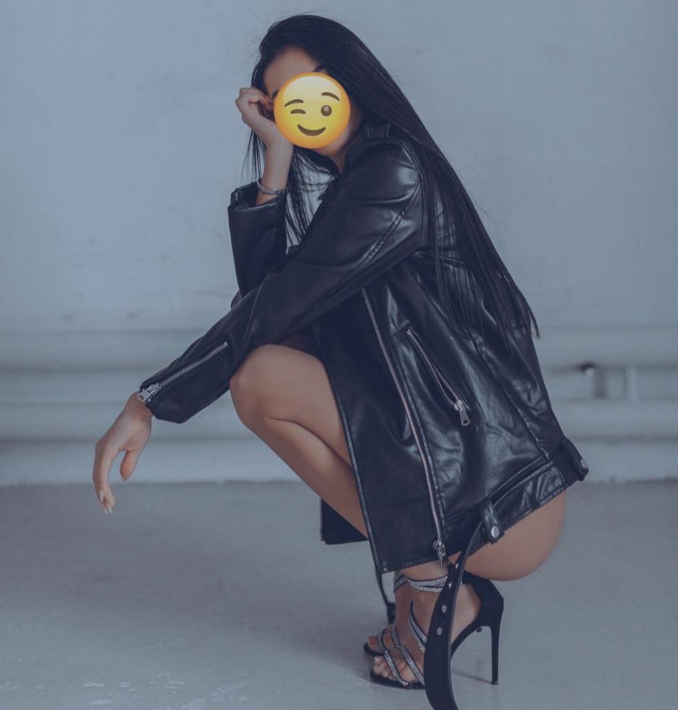 643774567: Chica busca chico en Lérida