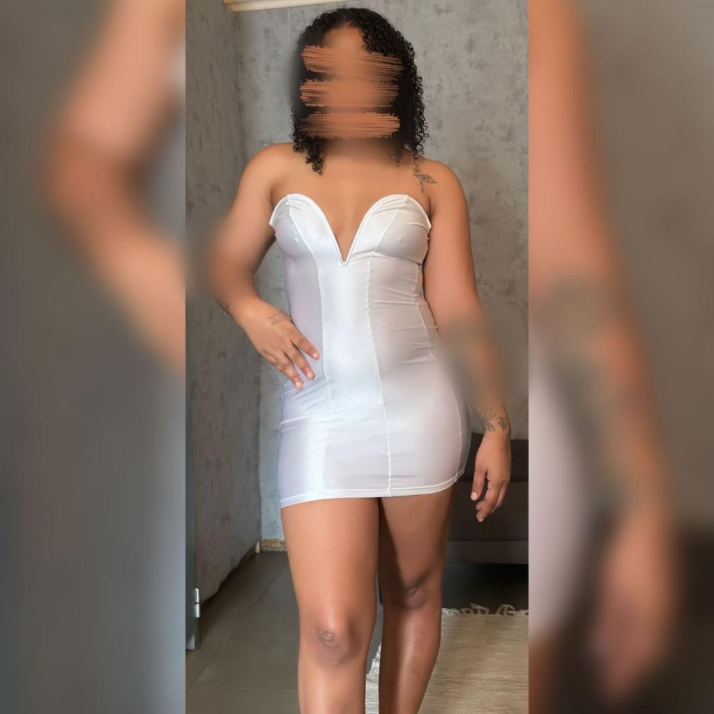631833934: Chica busca chico en Tarragona