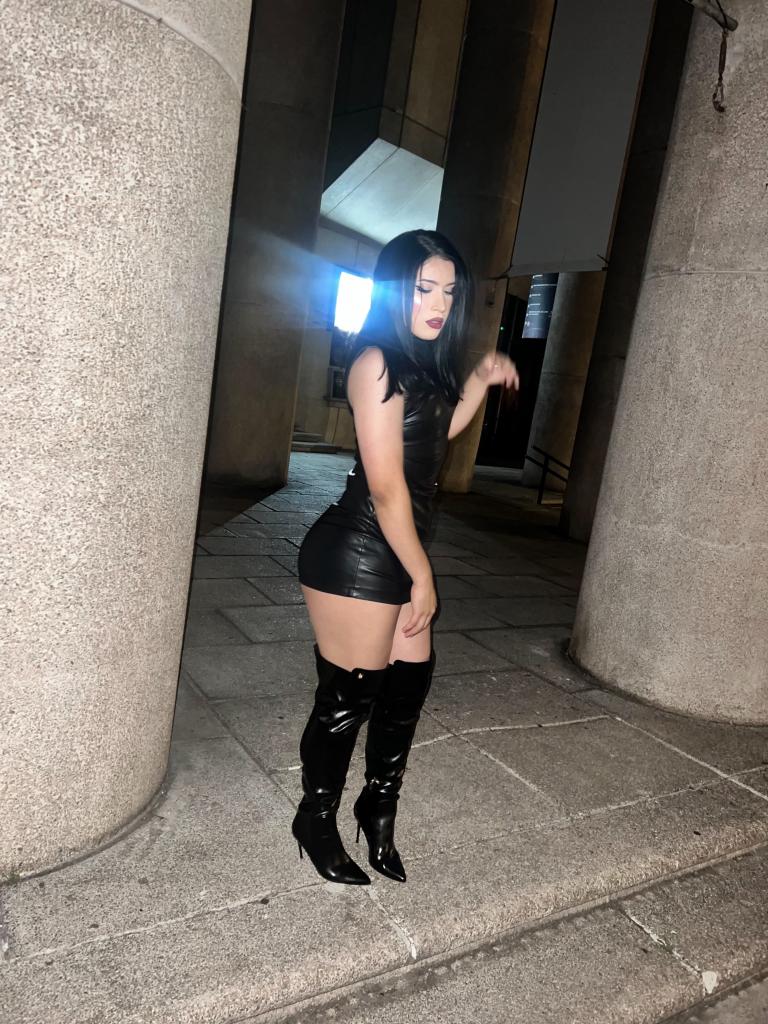 Chica busca chico en Tenerife: 