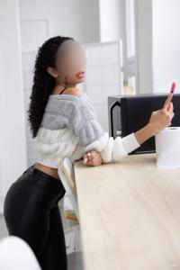 672107099: Chica busca chico en Málaga