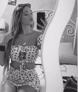 652854044: Chica busca chico en Almería