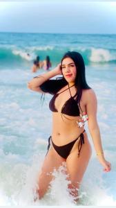 632998141: Chica busca chico en Barcelona