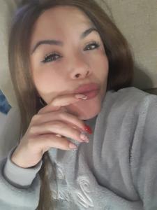 642623415: Chica busca chico en Almería